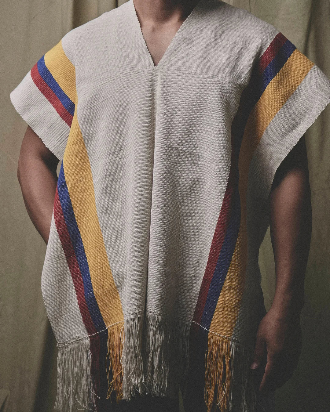 PONCHO COLOMBIANO