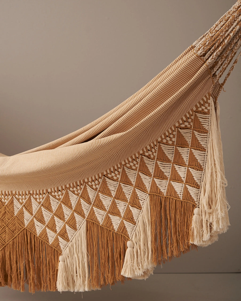 HAMACA ORO - BEIGE MACRAMÈ